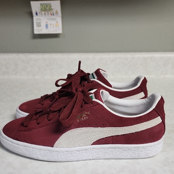 Puma Maroon Suede Sneakers with White Stripe womens 6 number 5128 - Picture 1 of 9